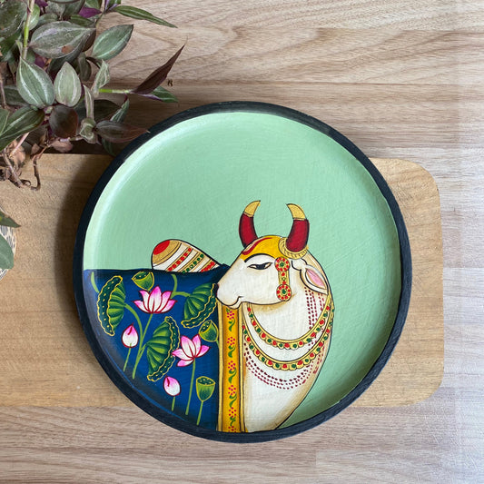 Regal Grace – Lotus-Draped Cow Pichwai Wallplate