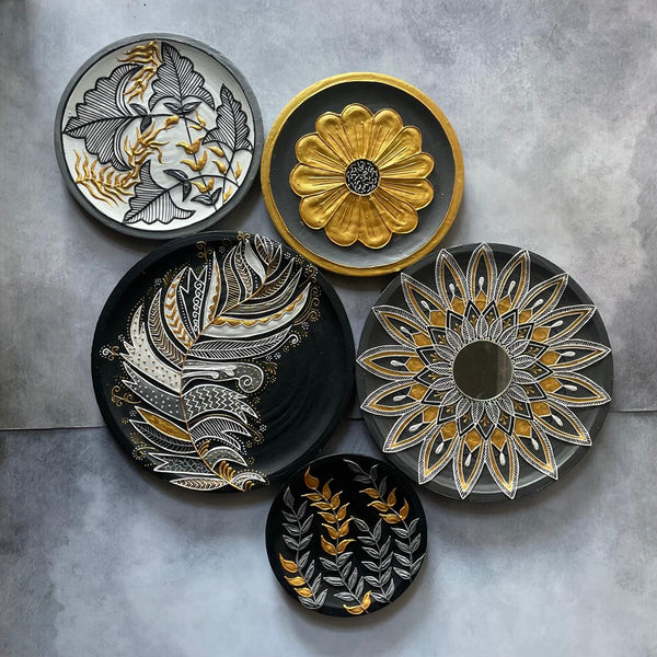 Handcrafted Black & Gold Wall Plate Set (5 Pieces) (SET1)