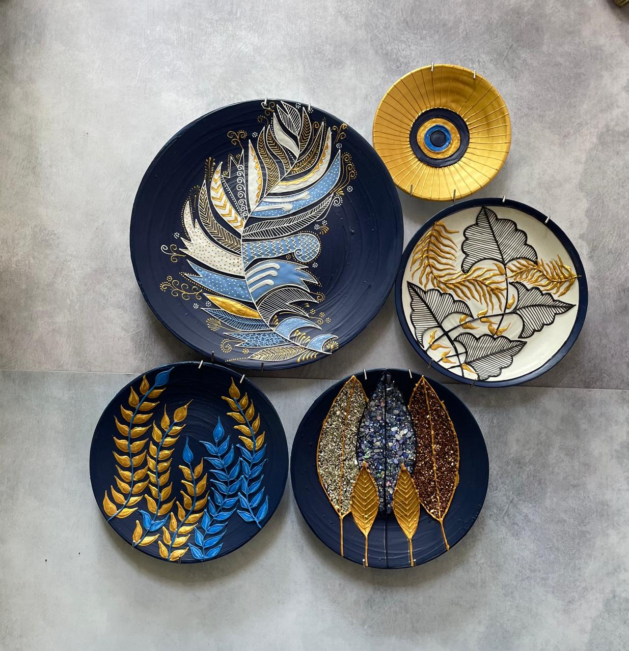 Handcrafted Wall Plate Set (5 Pieces)