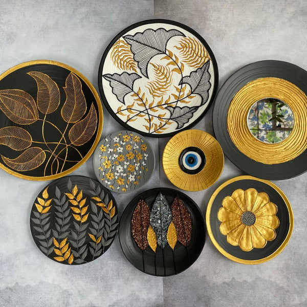 Handcrafted Wall Plate Set (8 Pieces)