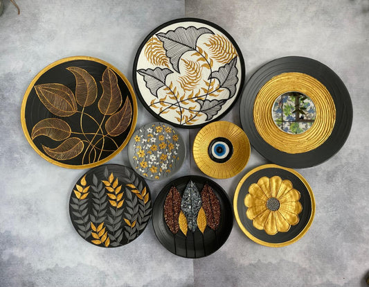 Handcrafted Wall Plate Set (8 Pieces)