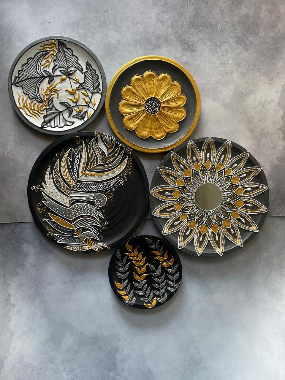 Handcrafted Wall Plate Set (5 Pieces)