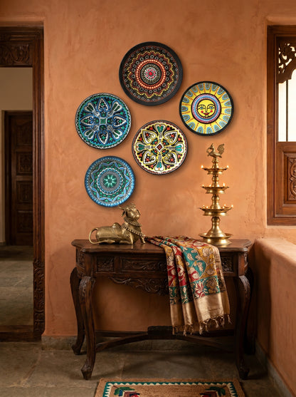 Handcrafted Wall Plate Set (5 Pieces)